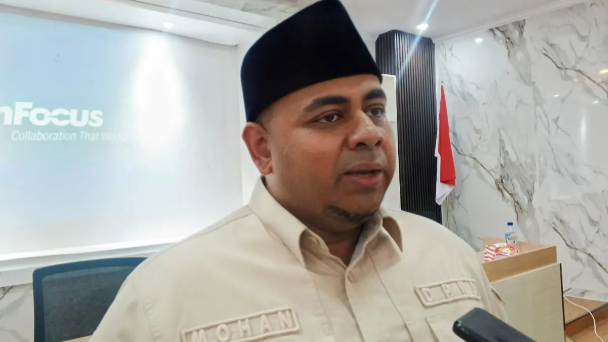 Anggota DPRD Kota Bogor Said Muhammad Mohan saat menyampaikan keterangan kepada wartawan. (Fikri/Radar Bogor)