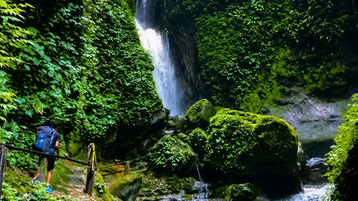 Curug Walet. (Foto: Instagram @curug.walet)