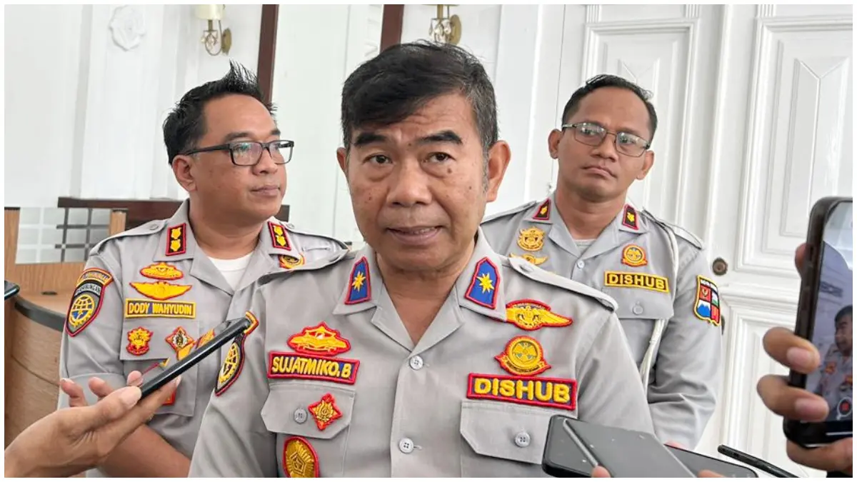 Kepala Dinas Perhubungan Kota Bogor, Sujatmiko Baliarto saat menyampaikan keterangan soal Tim Penertiban Angkot Tua. (Foto : Fauzan/Radar Bogor)