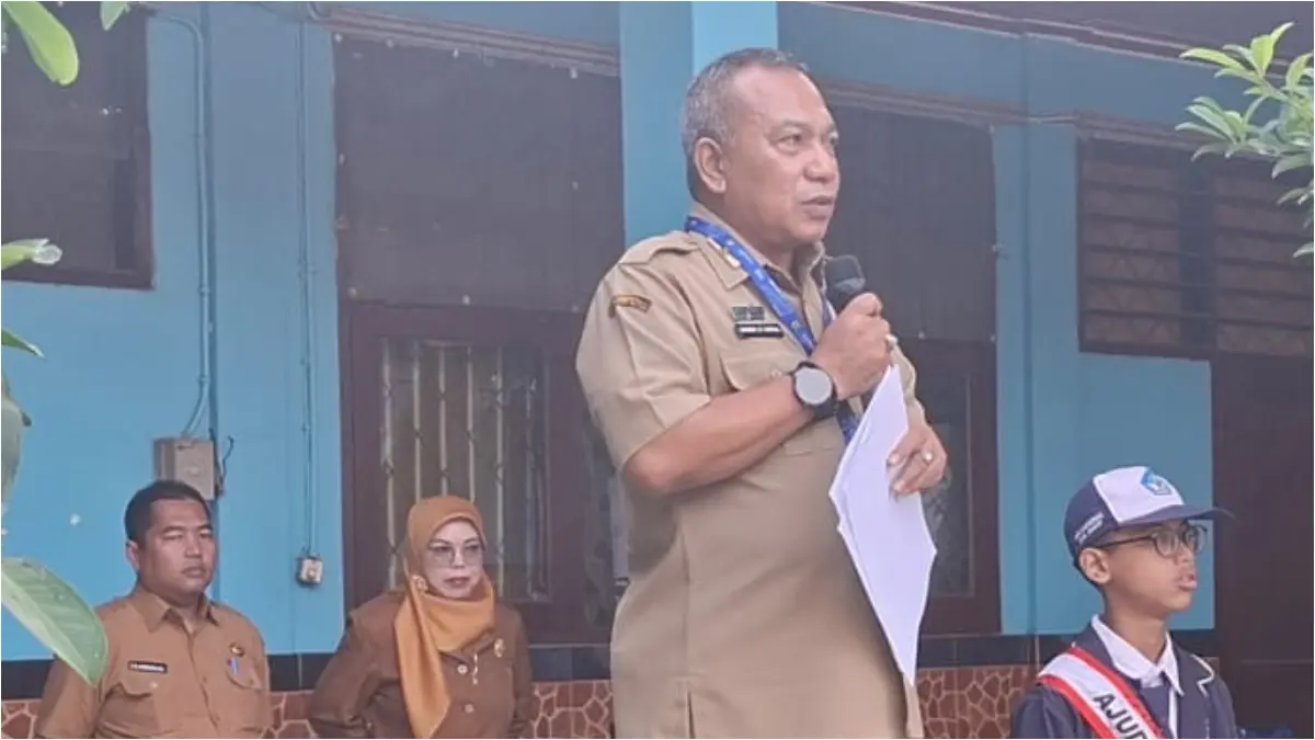 Kepala Diskominfo Kabupaten Bogor, Bambang Widodo Tawekal hadir di SMPN 1 Klapanunggal. (Dok.Diskominfo Kabupaten Bogor)&nbsp;
