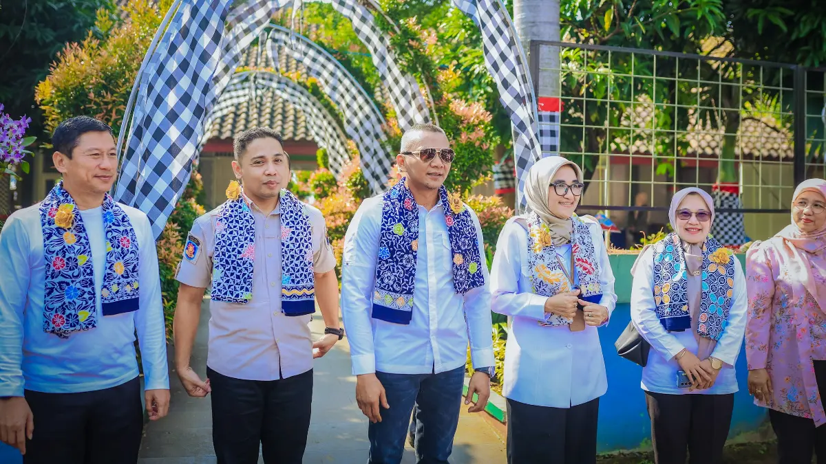 Wakil Wali Kota Bogor, Jenal Mutaqin hadir pada kegiatan Smoke Free Youth Generation Tahun 2026 di SMP Negeri 15 Kota Bogor, Rabu, 17 Juni 2026. (Dok. Pemkot Bogor)