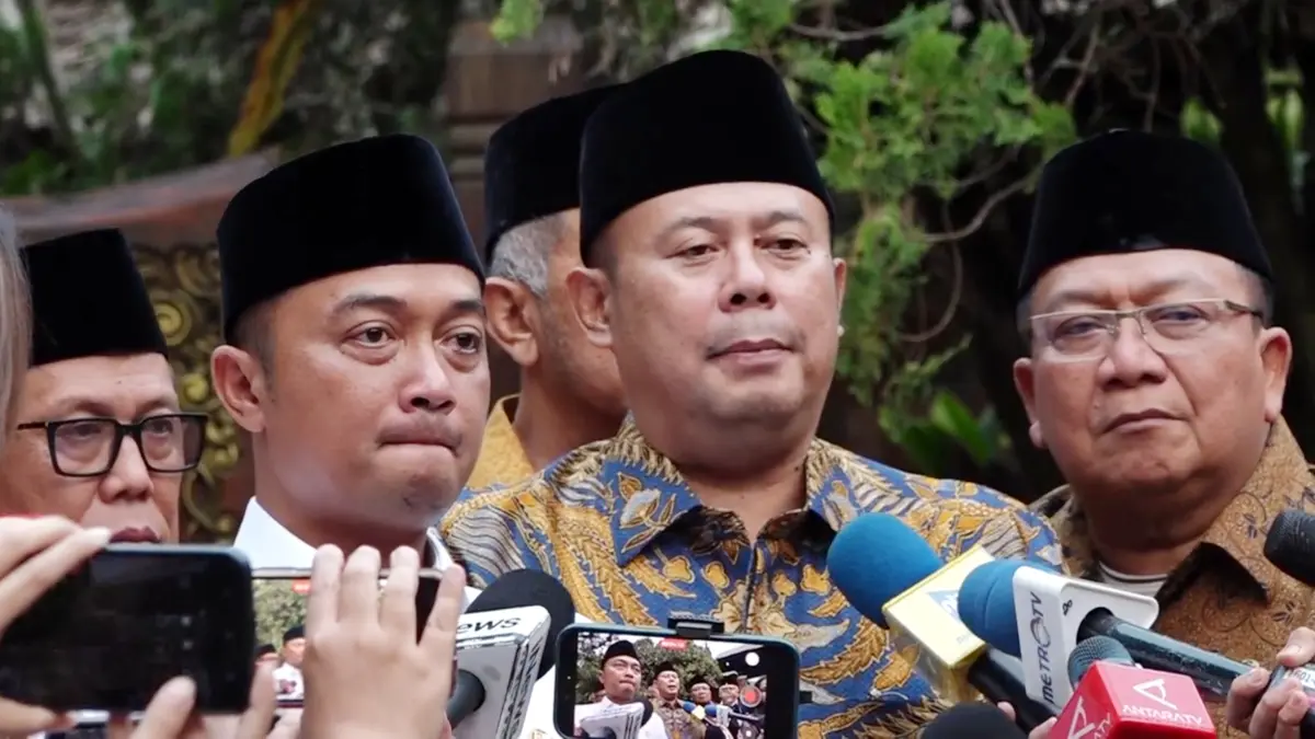 Ketua Tim Pengawas Haji DPR, Cucun Ahmad Syamsurijal saat menyampaikan keterangan kepada wartawan. (Badan Komunikasi Pemerintah/Bakom RI)