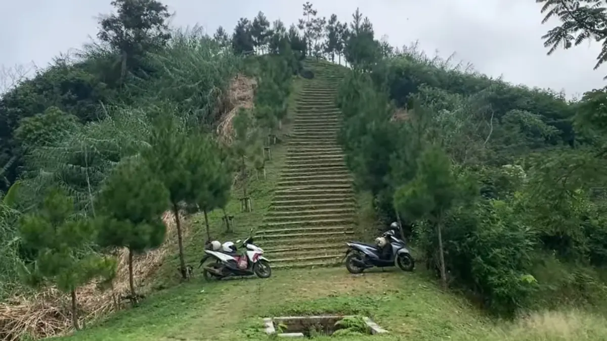 Spot Selfie Puncak Bogor. (Foto: YouTube Jarang Jalan)