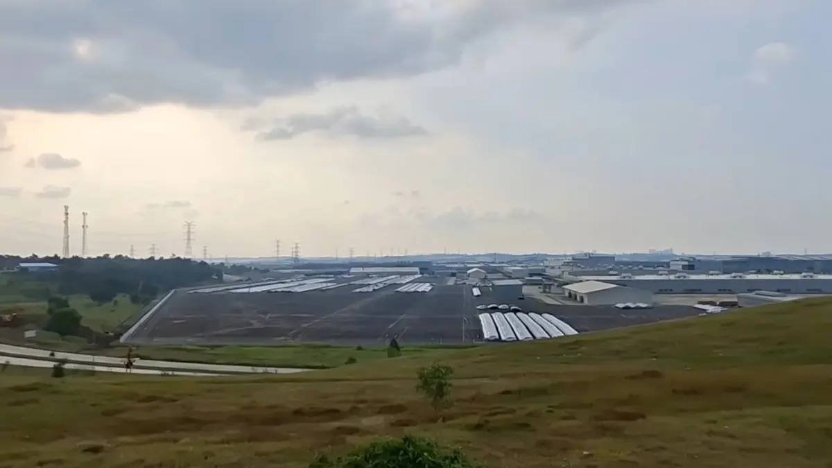 Bukit Hyundai, tempat nongkrong yang dulu sempat viral. (Foto: YouTube Plesiran asik)