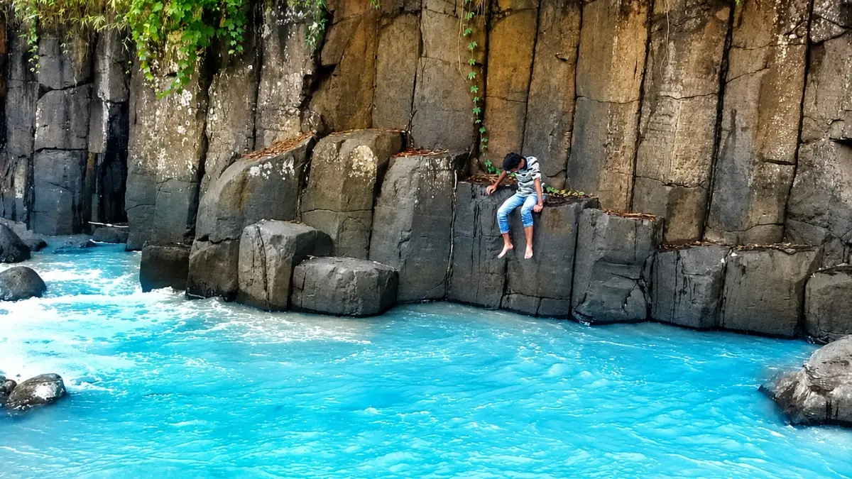 Leuwi Korsi, Garut. Foto: Instagram @asligarut_