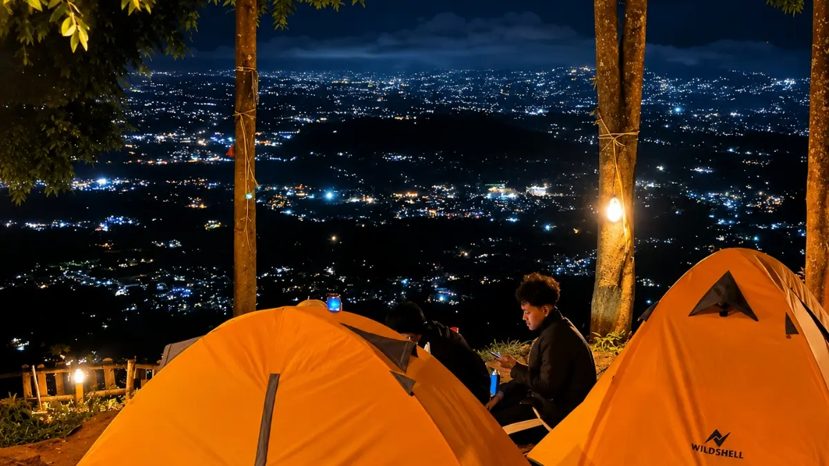 Pemandangan city light dari bukit cirimpak. (Foto: Instagram @bukit_cirimpak)