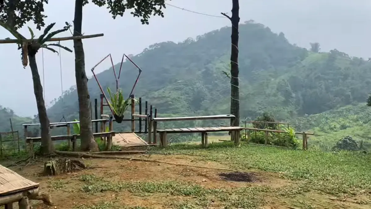 Wisata Alam Lembah Cibereum Puncak Bogor. (Foto: YouTube Jarang Jalan)
