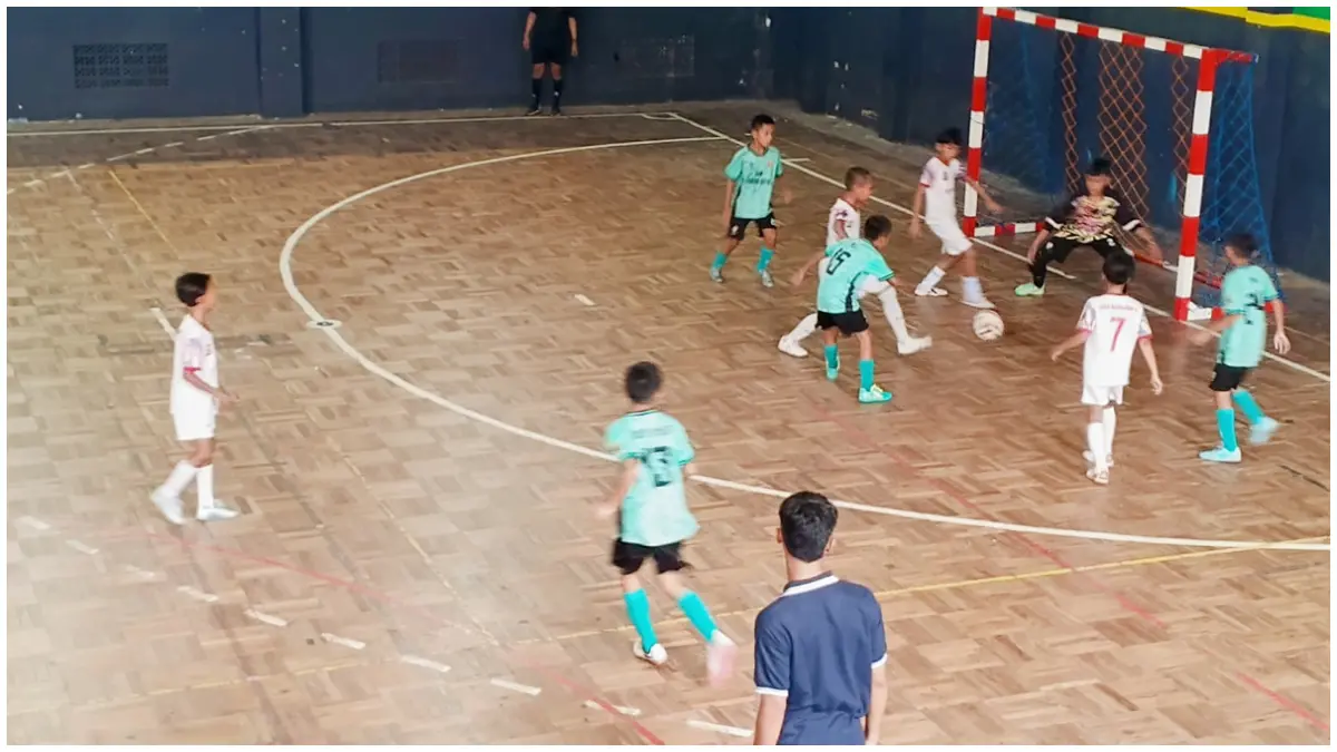 Pertandingan turnamen futsal usia dini Piala Ketua AFKOT Bogor. (Foto: Fikri/Radar Bogor)