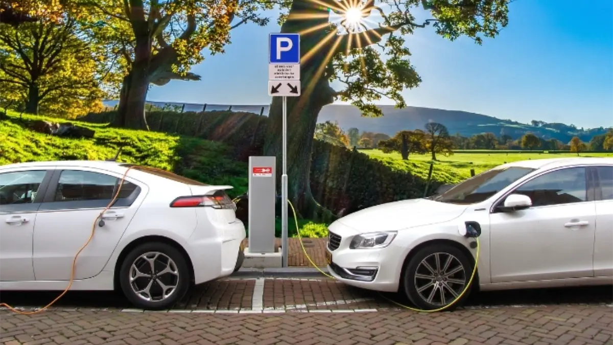 Ilustrasi mobil China di Bogor. (Foto:  Pixabay/Joenomias)