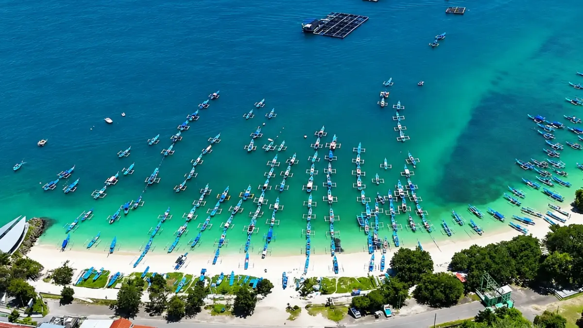 Pantai Batu Karas (Foto: Instagram @pantaibatukarasbeach)