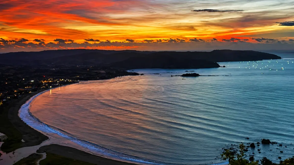 Puncak Darma, salah satu spot wisata di Geopark Ciletuh, Sukabumi. (Foto: Instagram @geopark_ciletuh_sukabumi)