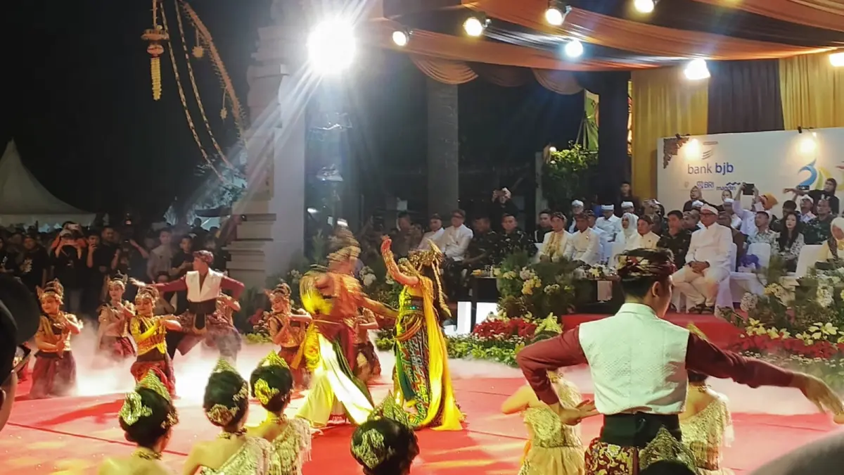 Penampilan seni budaya pada Helaran Pajajaran, di Jalan Sudirman Kota Bogor Sabtu, 27 Juni 2026. (Fikri/Radar Bogor)