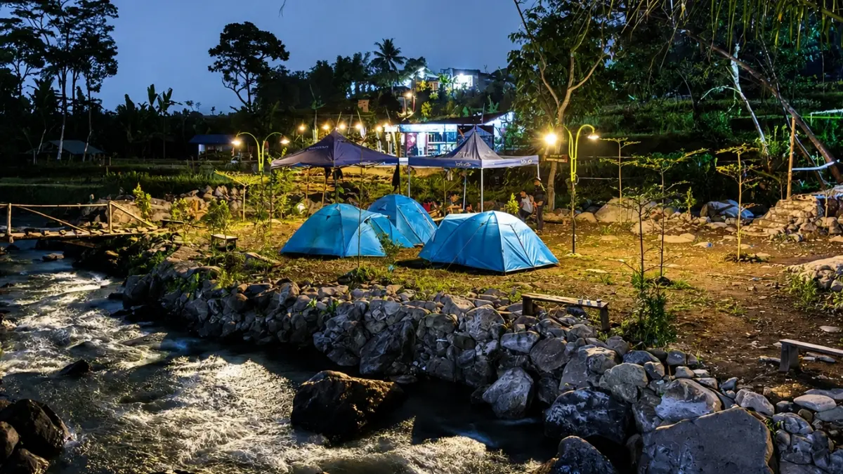 Wisatawan camping di kawasan Cipeundeuy. (Foto: Instagram @cipeundeuyendah)