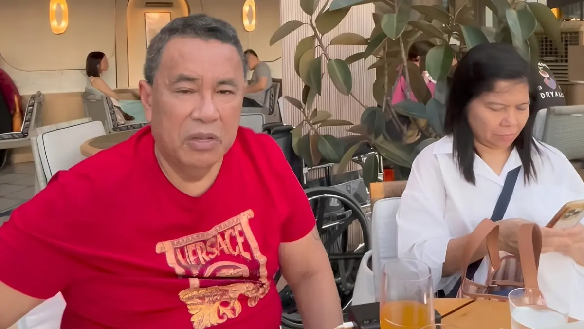Hotman Paris saat menyampaikan kritik terhadap pernyataan Komisioner Komnas Perempuan terkait kasus Taufik Hidayat. (Foto: Instagram @hotmanparisofficial)