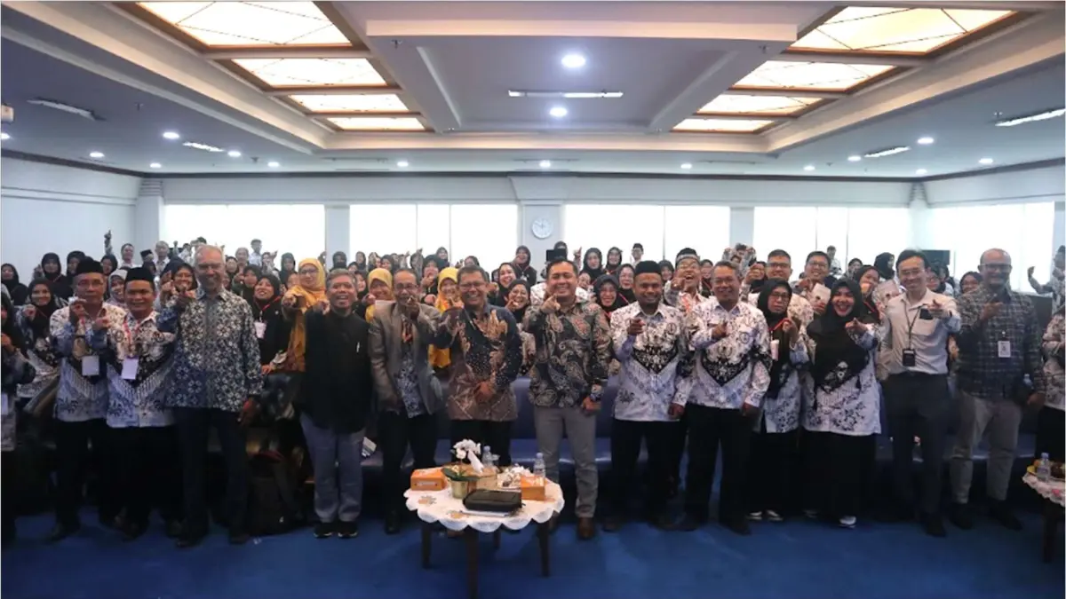 Kegiatan talk show bedah buku yang digelar oleh PT GES
