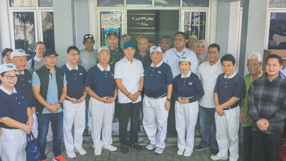 Pemkot Bogor berkolaborasi dengan Yayasan Buddha Tzu Chi memperbaiki Rumah Tidak Layak Huni (RTLH) di Babakan Pasar, Kecamatan Bogor Tengah, Kota Bogor. (Dok. Pemkot Bogor)