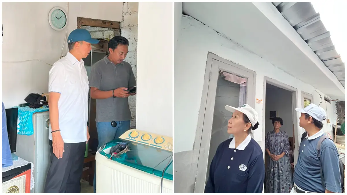 Wali Kota Bogor Dedie Rachim saat meninjau perbaikan rumah tidak layak huni di Kelurahan Babakan Pasar. (Foto : Fauzan/Radar Bogor)
