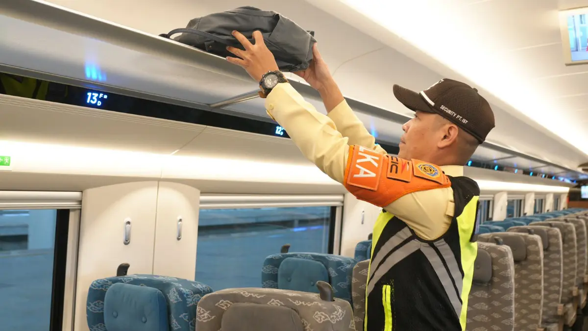 Ilustrasi barang tertinggal di kereta. Foto: KCIC