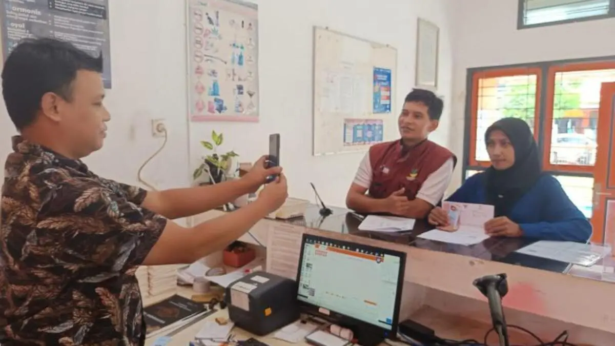 KPM bansos mengurus administrasi bantuan PPSE (desatepus.gunungkidulkab.go.id)