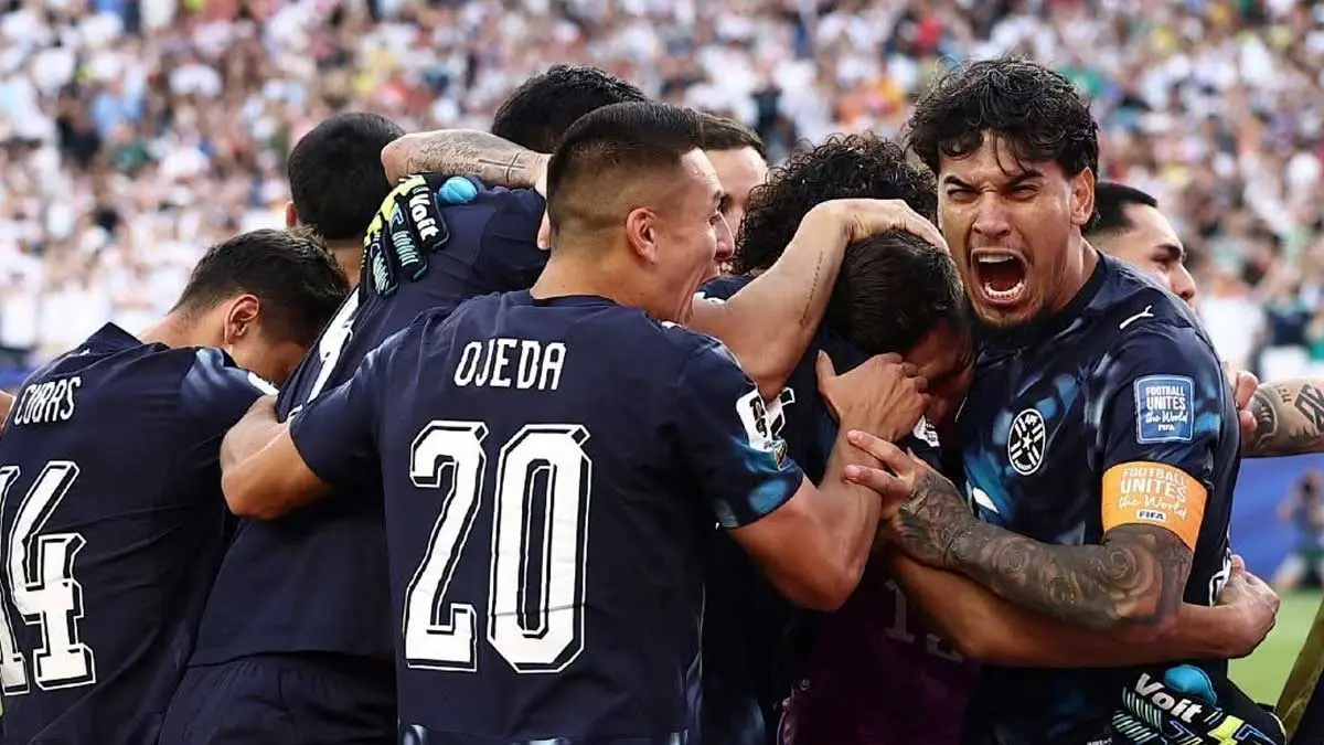 Selebrasi para pemain Paraguay usai singkirkan Jerman dari Piala Dunia 2026. (Foto : FIFA)