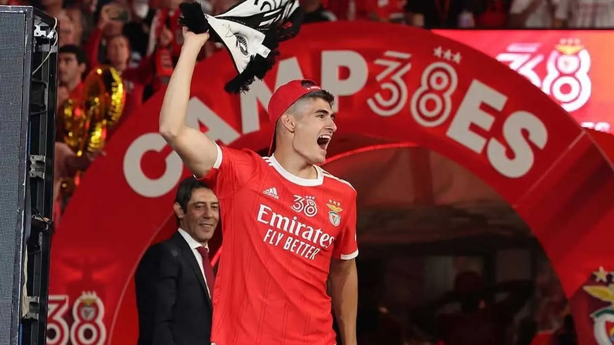 Bek Timnas Portugal, Antonio Silva jadi incaran AC Milan. (Foto : Instagram @antonisilva.66)