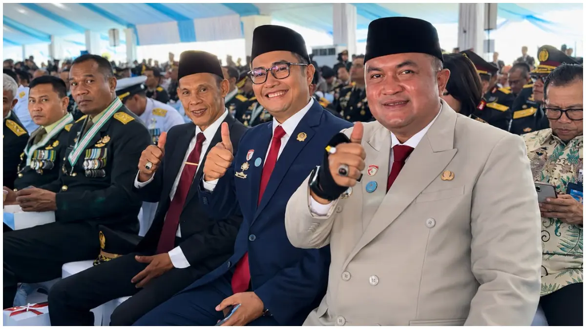 Bupati Bogor Rudy Susmanto, bersama Ketua DPRD Kabupaten Bogor Sastra Winara dan Wabup Jaro Ade saat menghadari HUT Bhayangkara ke-80 di Mako Brimob Cikeas.