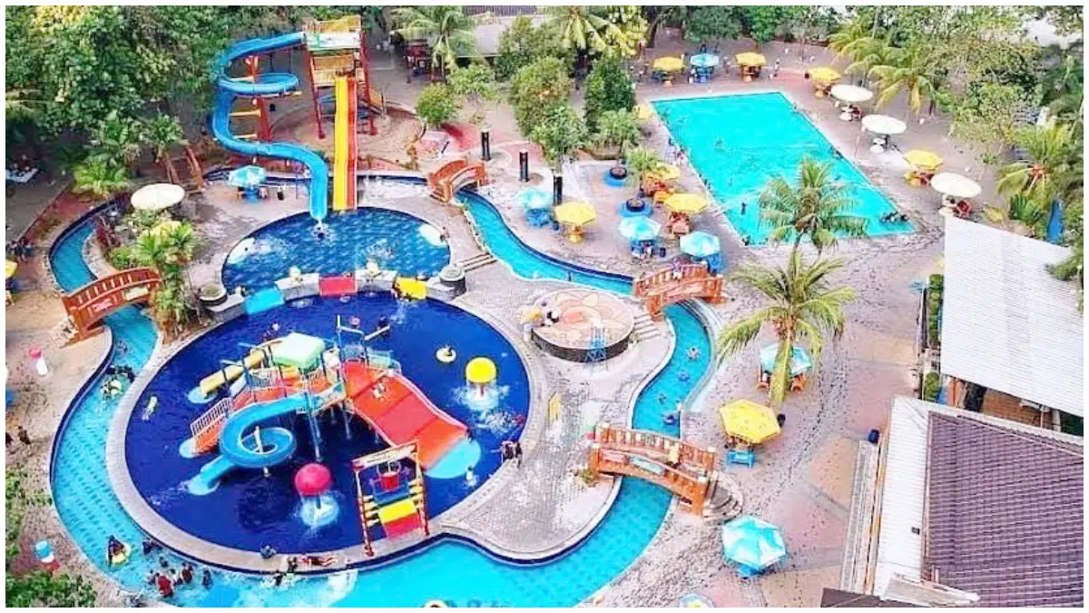 Kolam dan Wahana seru di Fun Park Water Boom Tangerang. (Foto : Google maps dan Funpark permata waterboom, Rozali)