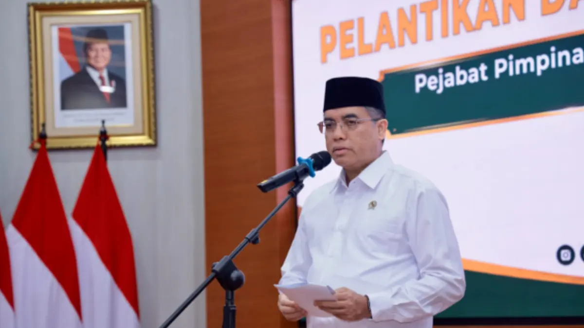 Menteri Ketenagakerjaan (Menaker) RI Yassierli usai pelantikan sejumlah pejabat tinggi madya, direktur, administrator, dan pengawas. (Dhimas Choirul)