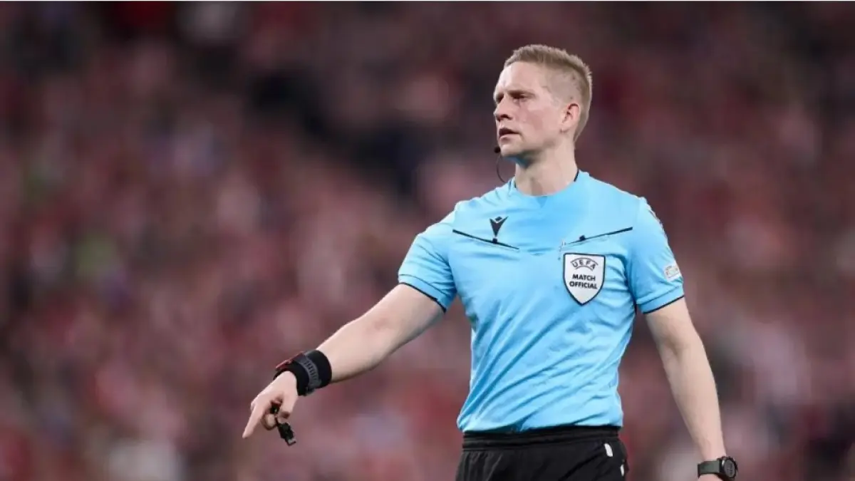 Espen Eskas memimpin pertandingan Portugal vs Kroasia yang menjadi pertandingan dramatis dan kontroversial (Foto: Laman resmi Marca)