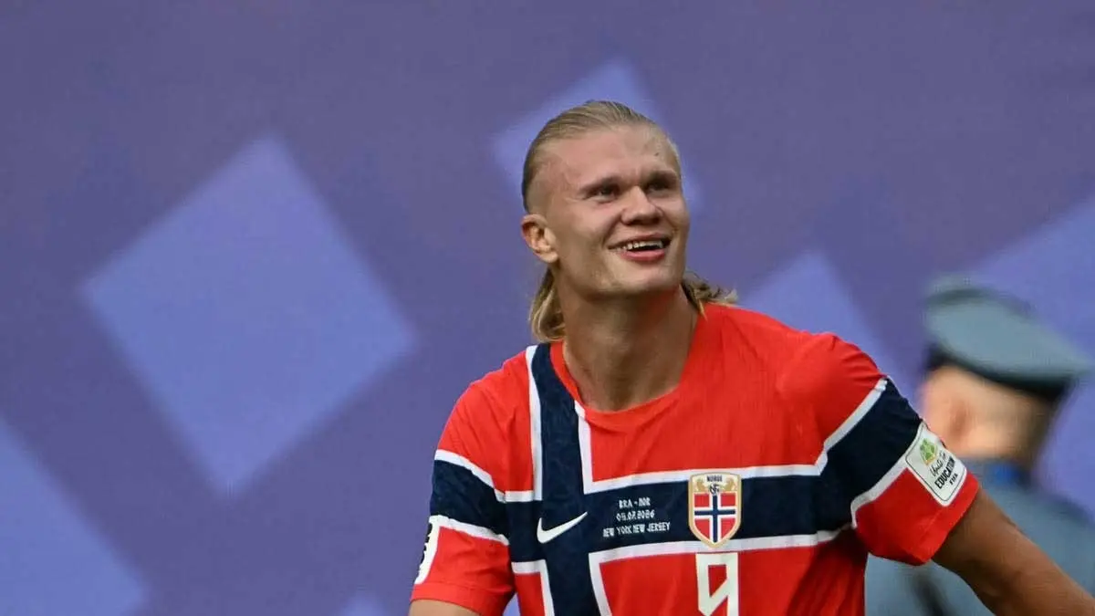 Erling Haaland mencetak dua gol ke gawang Brasil dan membawa Norwegia lolos ke perempat final Piala Dunia 2026. (Foto : FIFA)