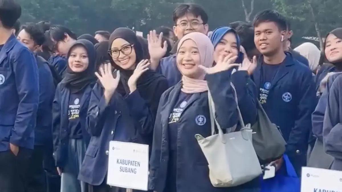Mahasiswa IPB University dilepas untuk KKKN. Foto: IPB University