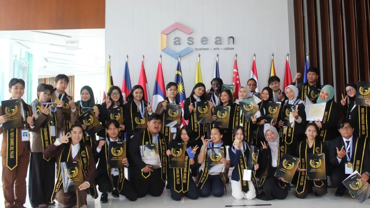 Delegasi Universitas Ibn Khaldun (UIKA) Bogor tampil pada ajang Global Youth Congress (GYC) 2026 di Bangkok, Thailand. (Dok. UIKA)