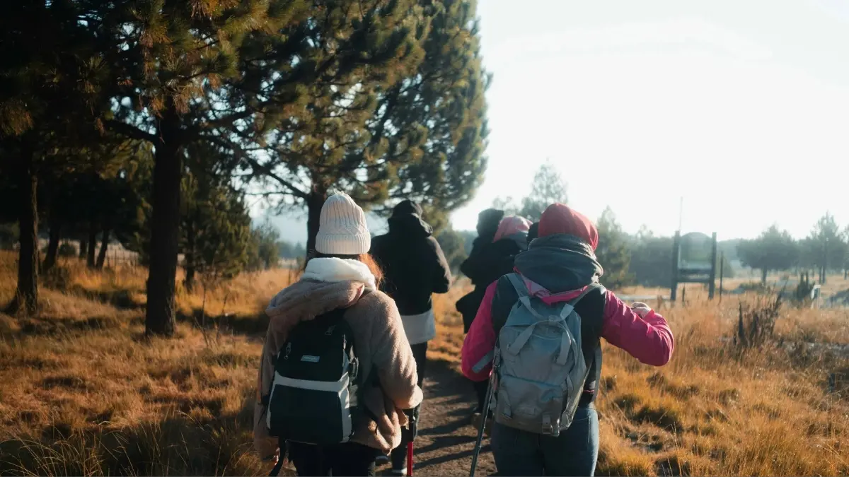 Ilustrasi hiking pemula. (Ali Alcantara/pexels)