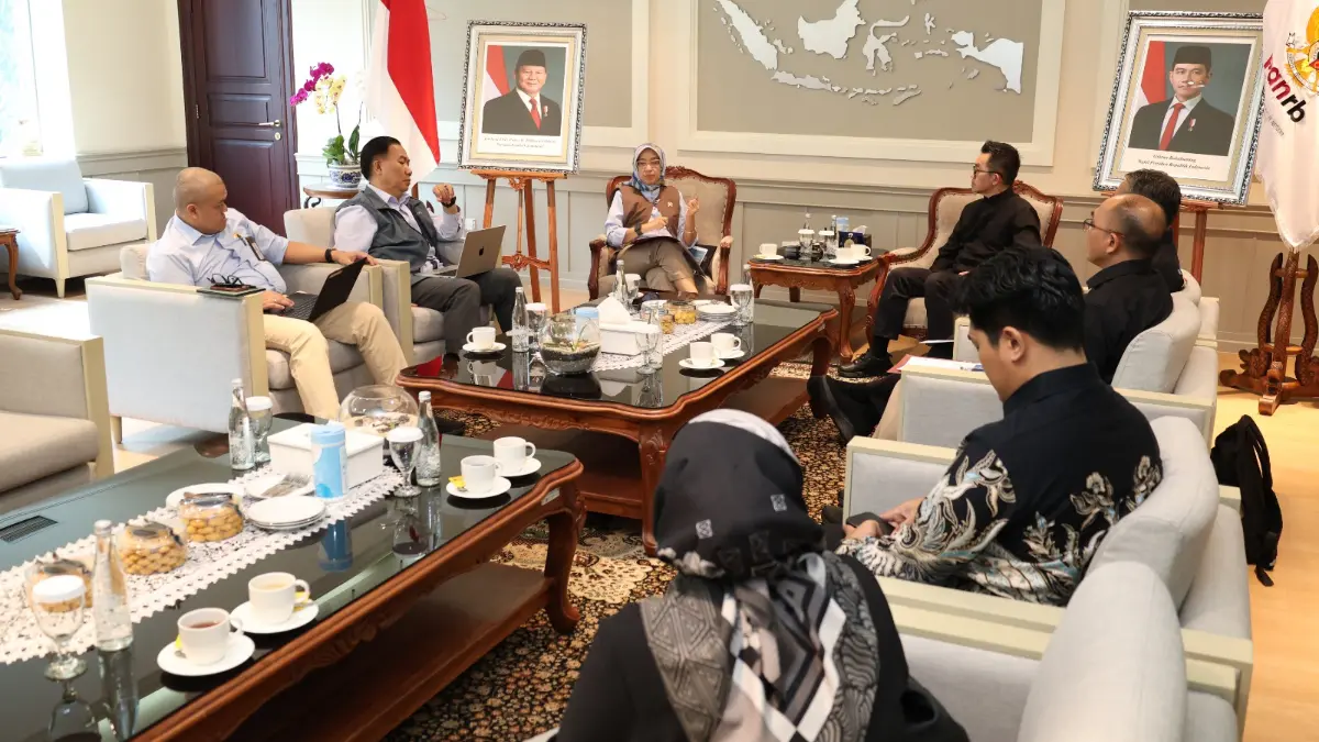 Menteri PANRB Rini Widyantini, saat menerima audiensi Kepala Lembaga Administrasi Negara (LAN) Muhammad Taufiq, Rabu, 8 Juli 2026. Foto: KemenPAN RB
