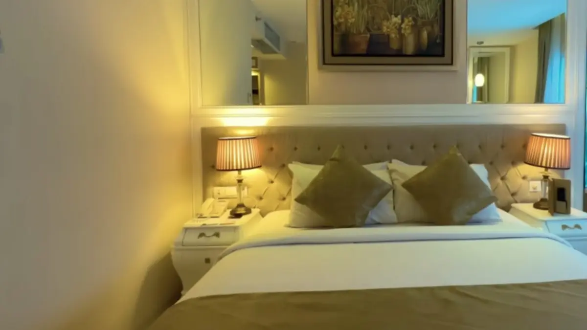 Tingkat hunian kamar hotel di Kabupaten Bogor 28,15 persen.