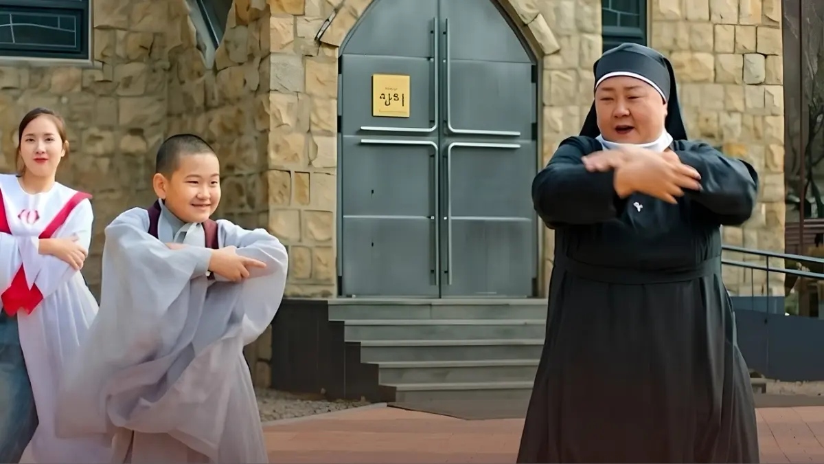Film pendek Buddha Hands Up