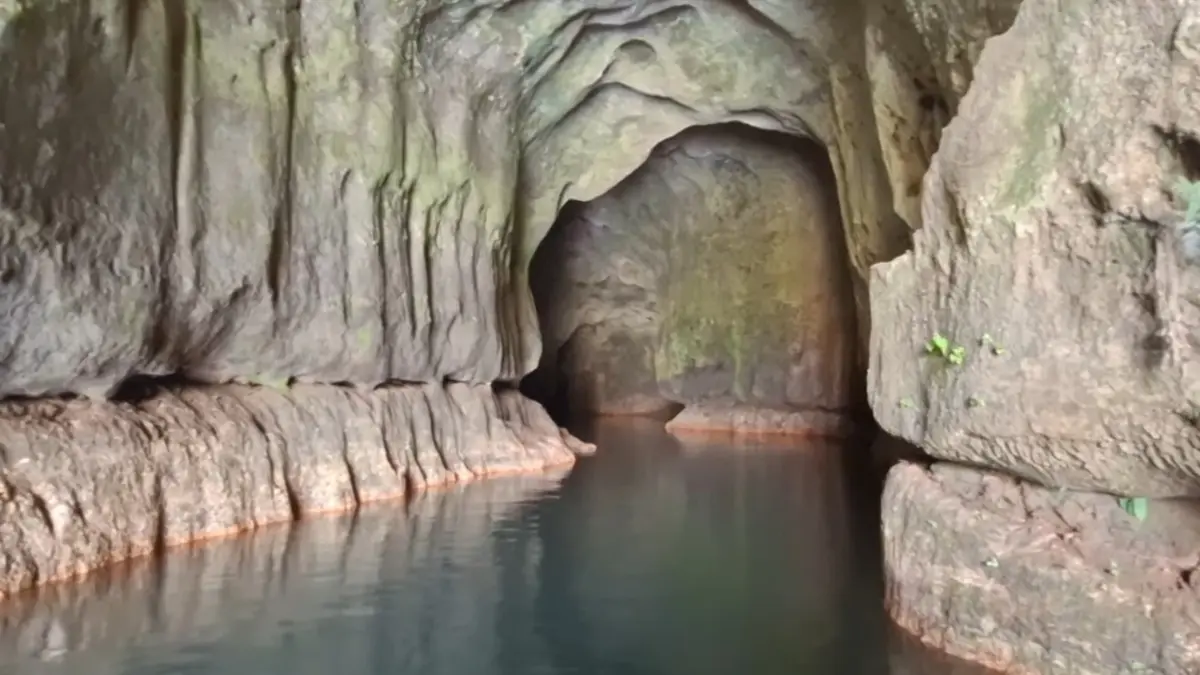Susur Gua Lalay di Bogor. (Foto: YouTube Plesiran asik)