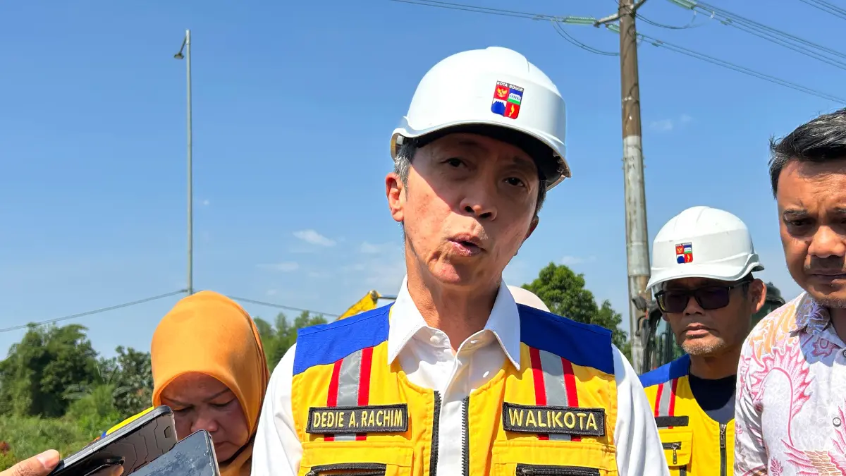 Wali Kota Bogor Dedie A Rachim saat menyampaikan keterangan soal kekeringan. Foto: Fauzan/Radar Bogor