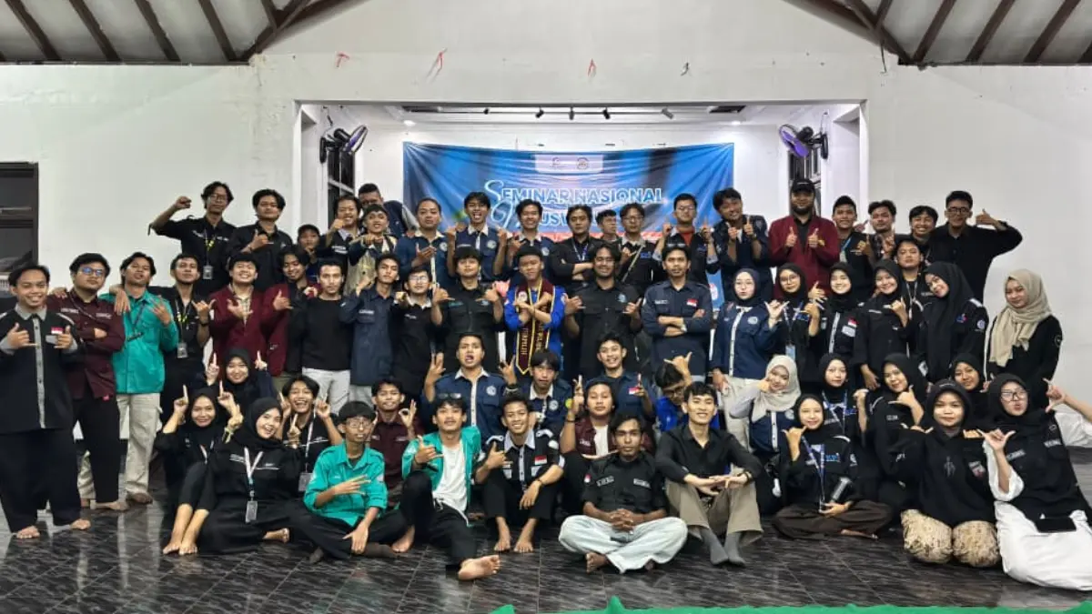 Mahasiswa KPI dari berbagi kampus usai penetapan Koordinator wilayah 2 di Wisma Dharmais, Kecamatan Sukaraja, Kabupaten Bogor. (Dok. Mahasiswa KPI)