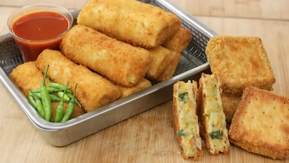Cemilan Isian ragout sayur. (YouTube Devina Hermawan)