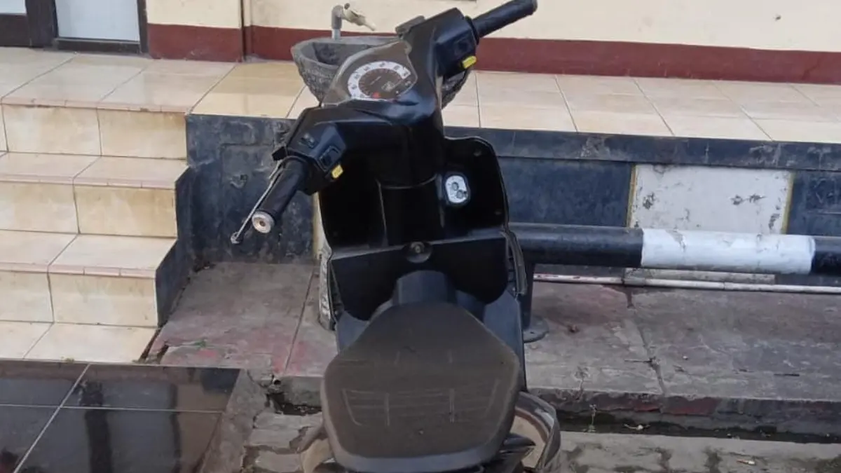 Motor Honda Beat yang diamankan petugas Polsek Klapanunggal di Jalan Raya Inkopau, Desa Bojong, Kabupaten Bogor. (Dok. Polsek Klapanunggal)