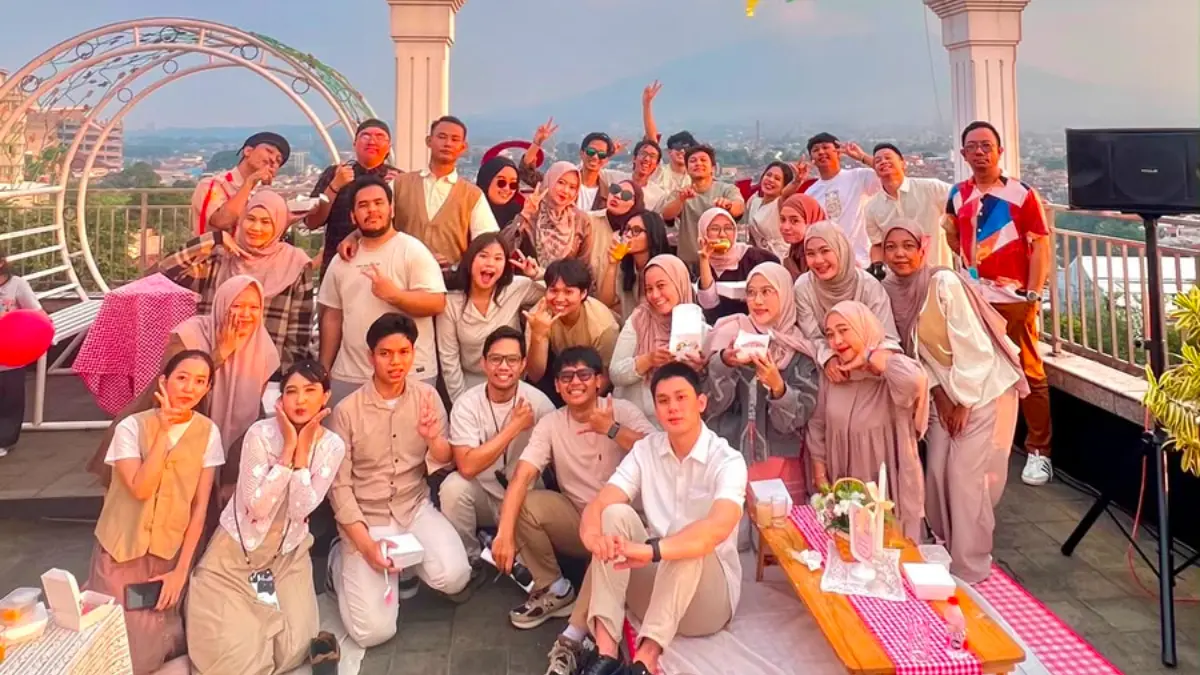Komunitas Bogor Circle Connect (BCC) berkolaborasi dengan Sahira Butik Hotel mengadakan Sunset Picnic: Healing, Sunset & Picnic Club di Sahira Butik Hotel, Paledang, Kota Bogor. (Dok. Komunitas BCC)
