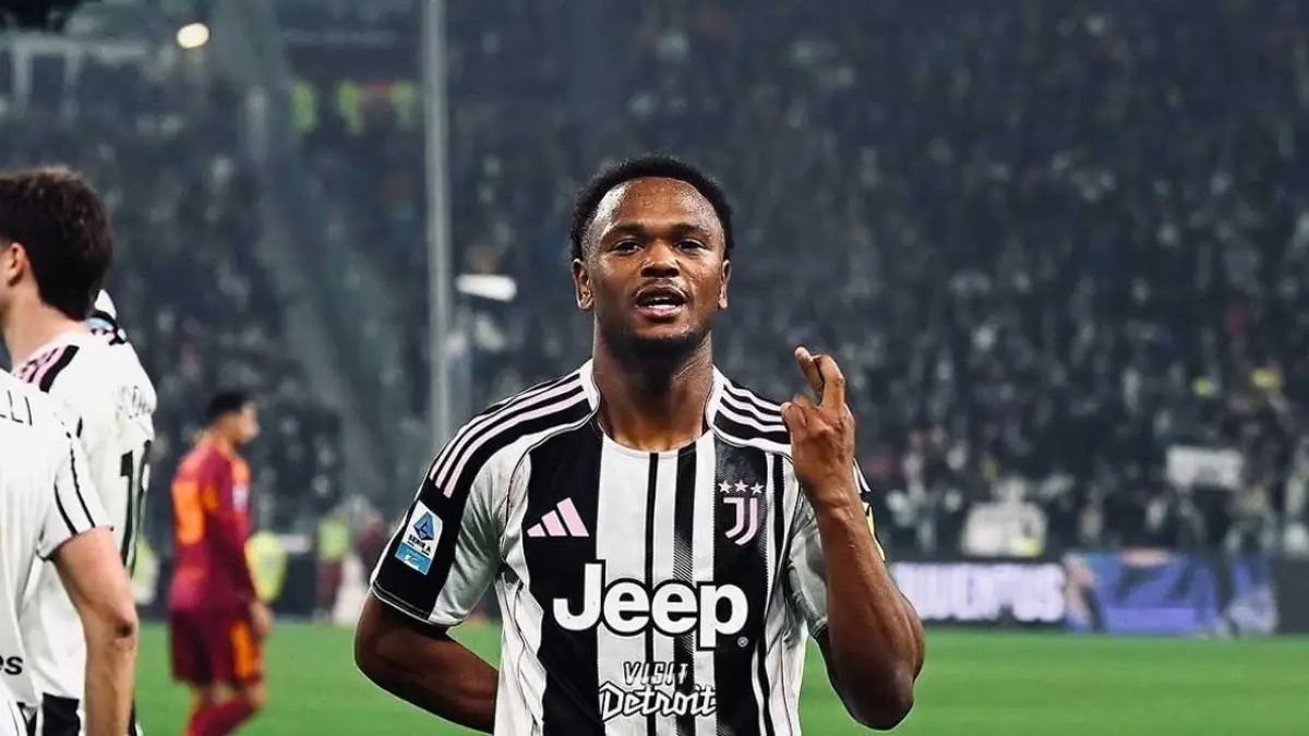 Pemain Juventus Lois Openda dikabarkan akan hijrah ke Lyon. (Foto : Instagram @i.bouzou)