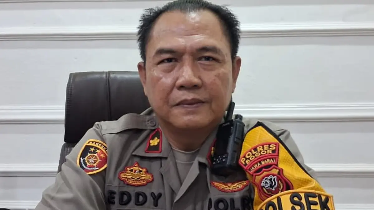Kapolsek Citeureup, Kompol Eddy Santosa saat menyampaikan keterangan. (Muhammad Ali/Radar Bogor)