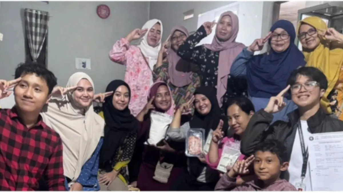 Pelaksanaan Program MSMEs Development Kolaborasi IAAS LC IPB dengan LPA2I di Desa Cinangka. (Foto: Dokumentasi Pribadi Tim VCP IAAS LC IPB)