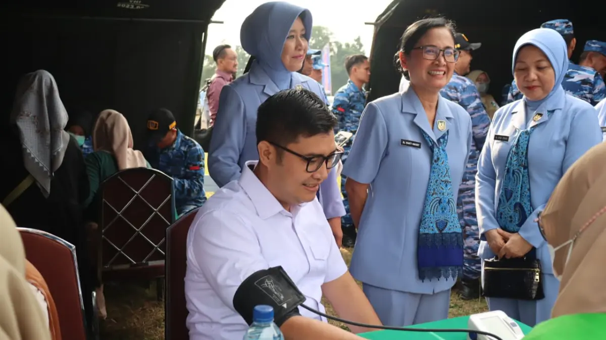 Ketua DPRD Kabupaten Bogor Sastra Winara menghadiri bakti sosial dalam rangka memperingati Hari Bakti ke-79 TNI Angkatan Udara Tahun 2026. (Dok. DPRD Kabupaten Bogor) 