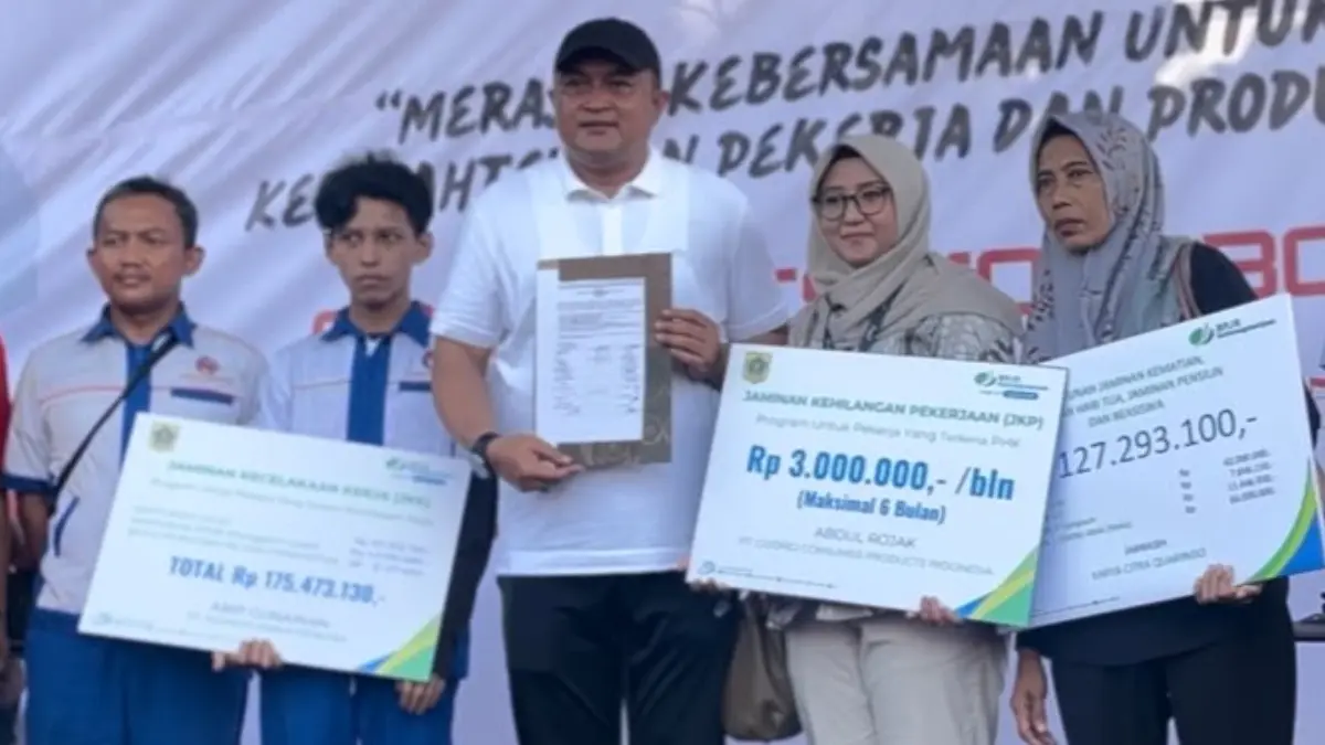 Ilustrasi: Bupati Bogor Rudy Susmanto saat menghadiri kegiatan Hari Buruh beberapa waktu lalu. Di sisi lain, Pemkab Bogor memperluas perlindungan bagi para pekerja melalui program Universal Coverage Jaminan Sosial Ketenagakerjaan (UCJ). (Dok. Diskominfo Kabupaten Bogor)