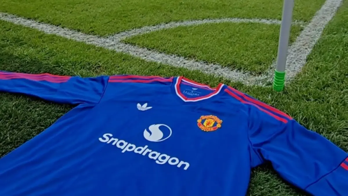 Manchester United masih mencari gelandang. Foto: Instagram