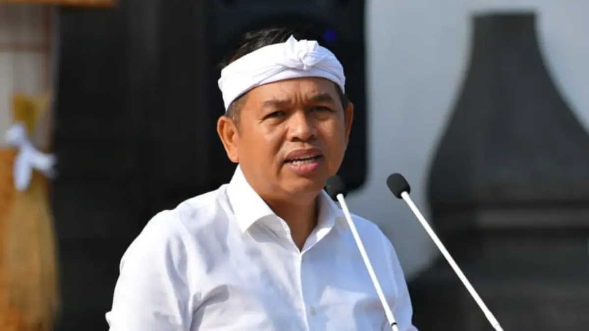 Gubernur Jawa Barat Dedi Mulyadi menyoroti penyaluran bantuan PKH. (Dok. Pemprov Jabar)