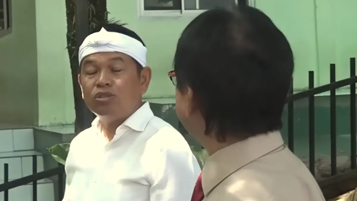 Gubernur Jawa Barat, Dedi Mulyadi atau KDM saat di SMAN 1 Babakanmadang, Bogor.  (LEMBUR PAKUAN CHANNEL)